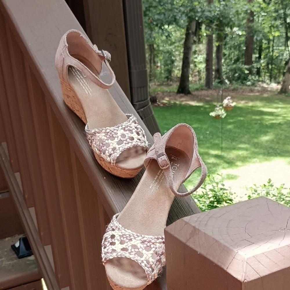 Toms Wedge Sandals - Size 9
